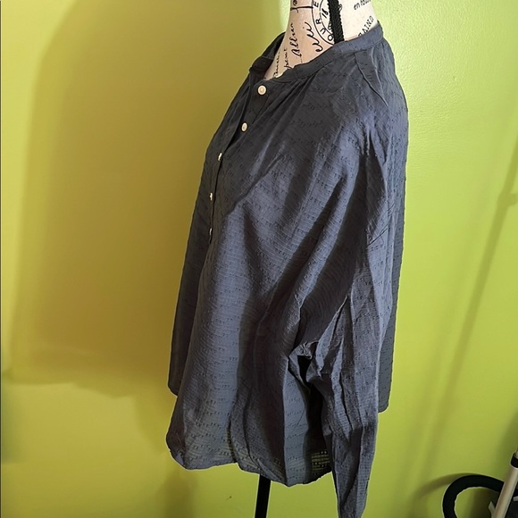 🆕 Women’s Blue Casual Shirt - Picture 3 of 8